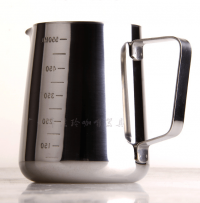 Ca đánh sữa Inox có vạch đo lường 600ml -0
